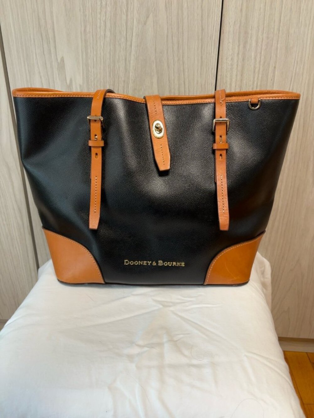Dooney & Bourke Large Black Pebble Leather Tote | British Tan Trim | Work/Laptop